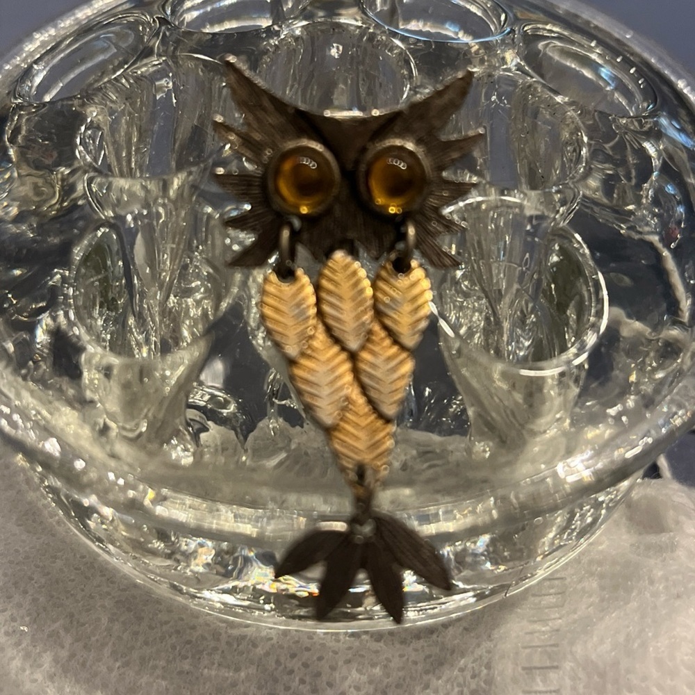 Vintage Owl Earrings with Amber Accent - Picture 2 of 5